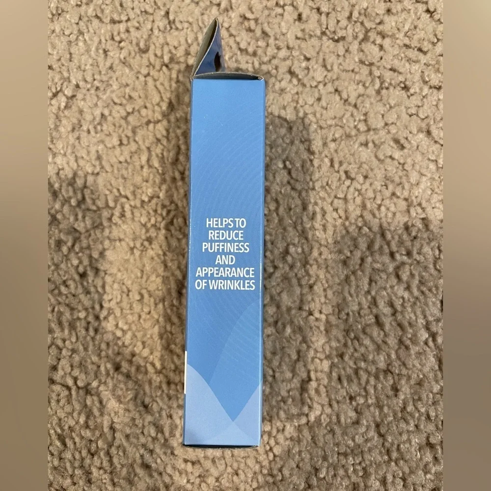 B-PURE Vibrating Under Eye Massager Compact Size